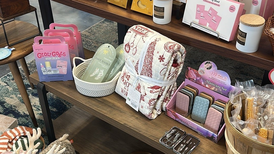 Bath bombs, stocking stuffers and my spa life. Quick easy affordable gifts